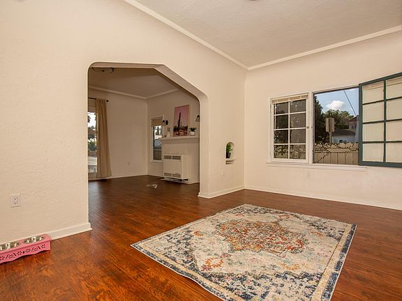 4th image of 4721 19th Ave #4729