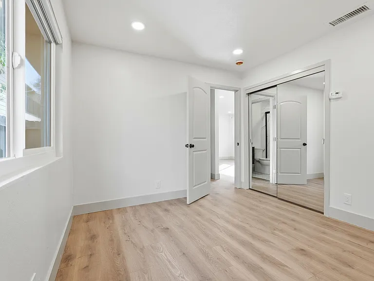 205 Alaska Ave #2 — Photo 10