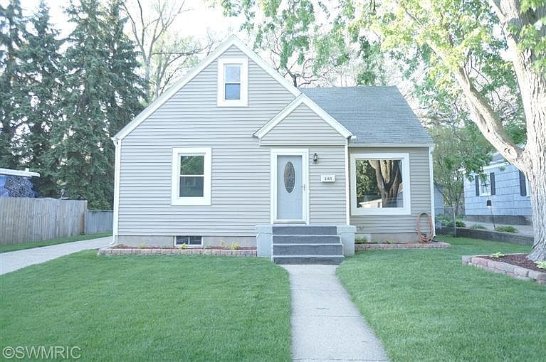 1st image of 2185 Newport St SW