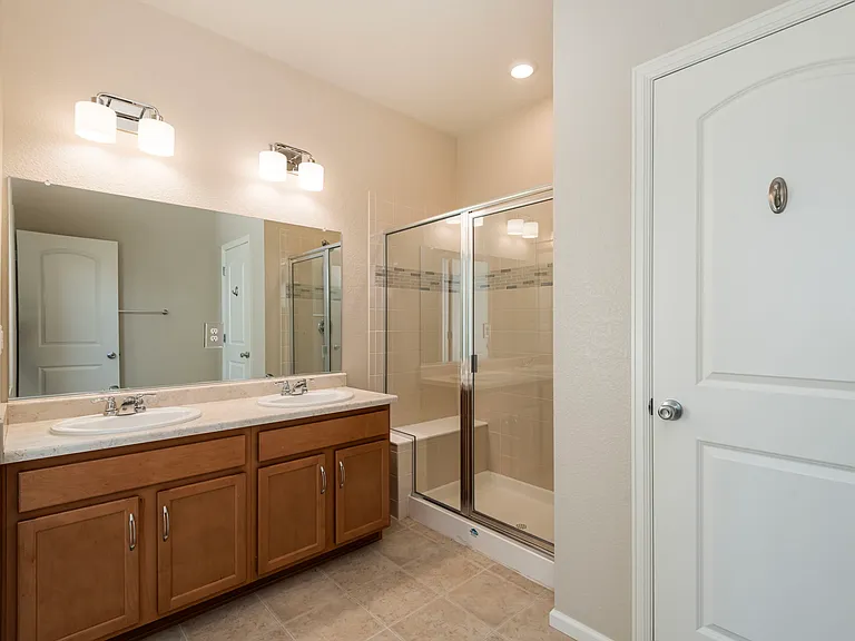 21109 E 61st Ave — Photo 13