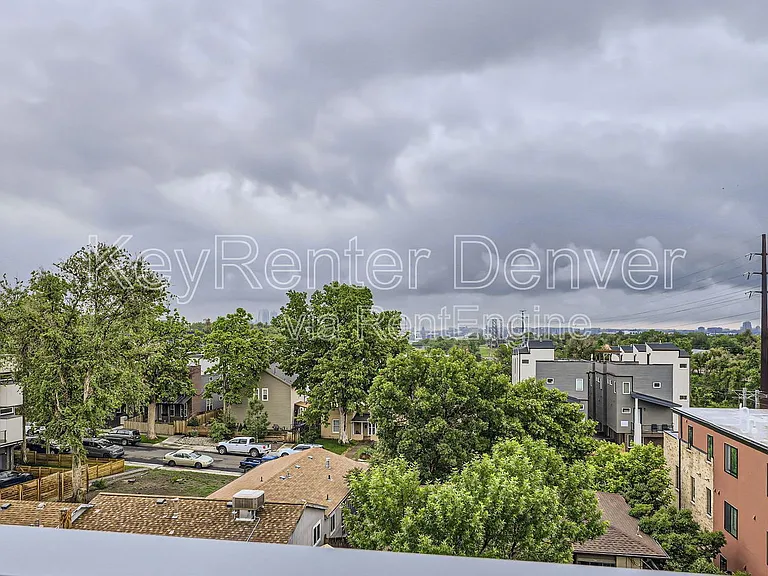 1212 N Perry St — Photo 28