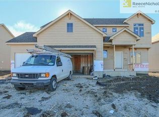 8305 W 165th Pl, Overland Park, KS 66085