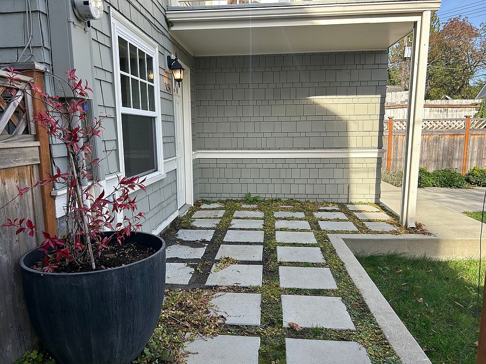 1st image of 5034 18th Ave NE #B