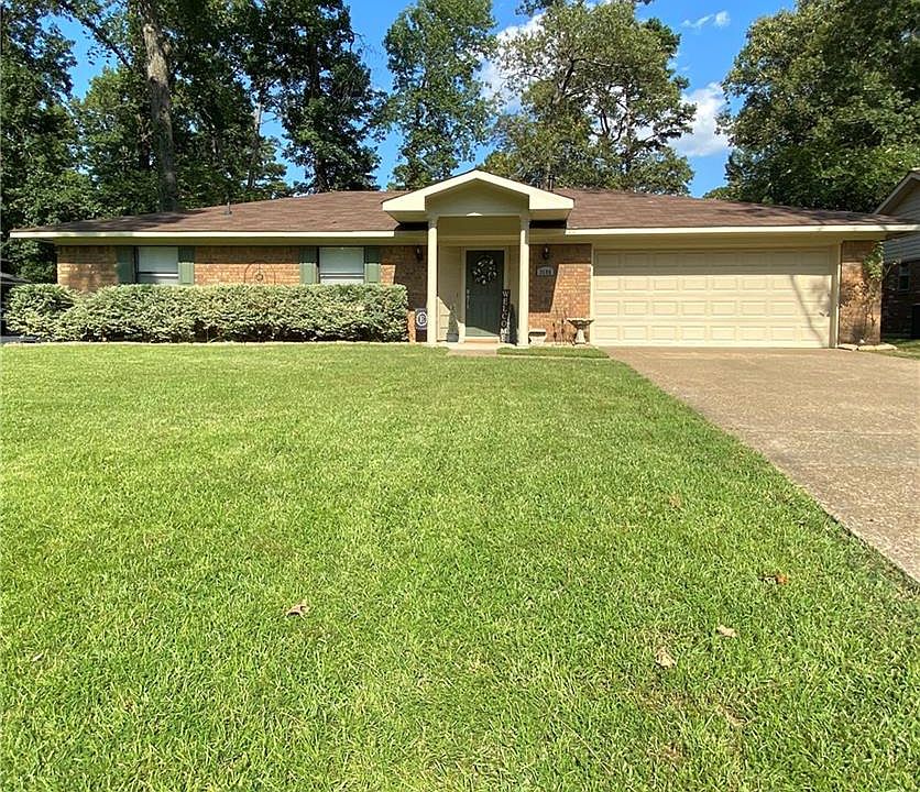 1st image of 3606 Shadow Wood Dr