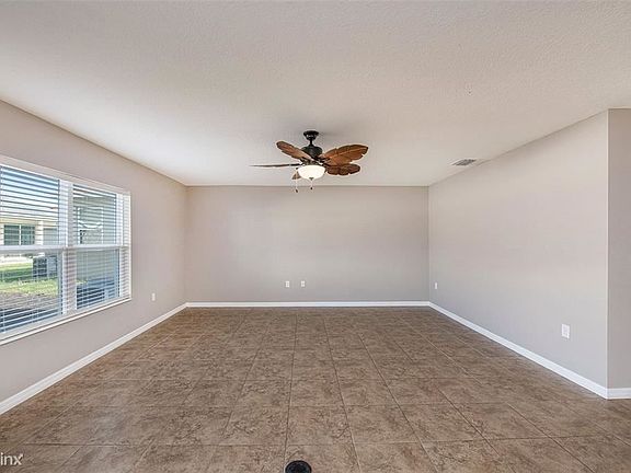 4th image of 10552 Laguna Plains Dr