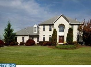 19 Colt Cir, West Windsor, NJ 08550