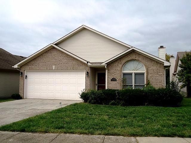 1st image of 233 Woodbrook Pl