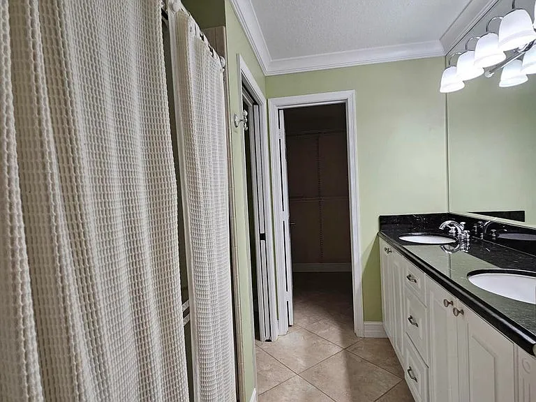 7526 Pinewalk Dr S — Photo 16