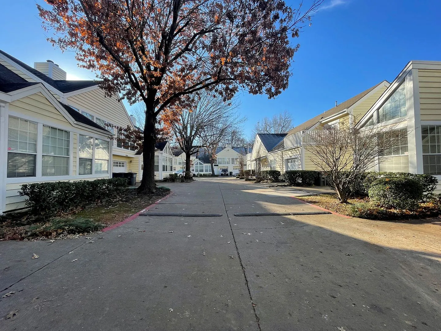Baystone Town Homes — Photo 4