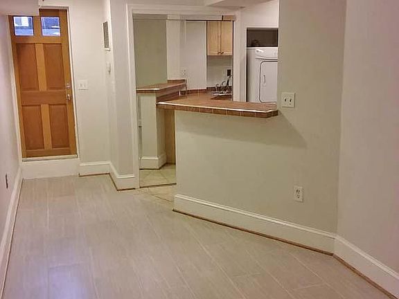 3rd image of 1102 D St SE #B