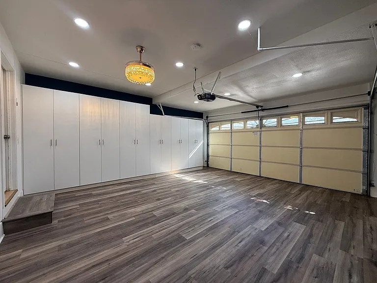 3257 Tenley Dr — Photo 16