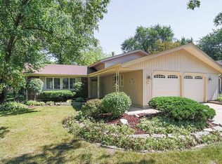 307 Andrew Ln, Schaumburg, IL 60193