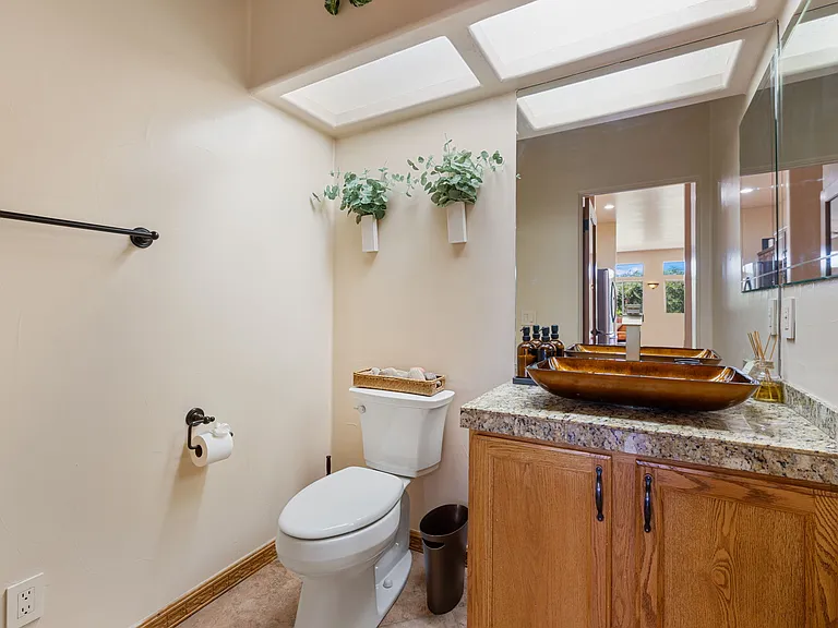 Powder room