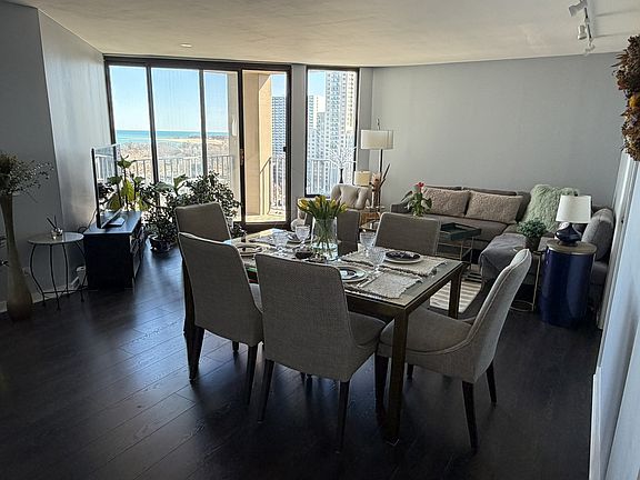 5th image of 5320 N Sheridan Rd APT 1502