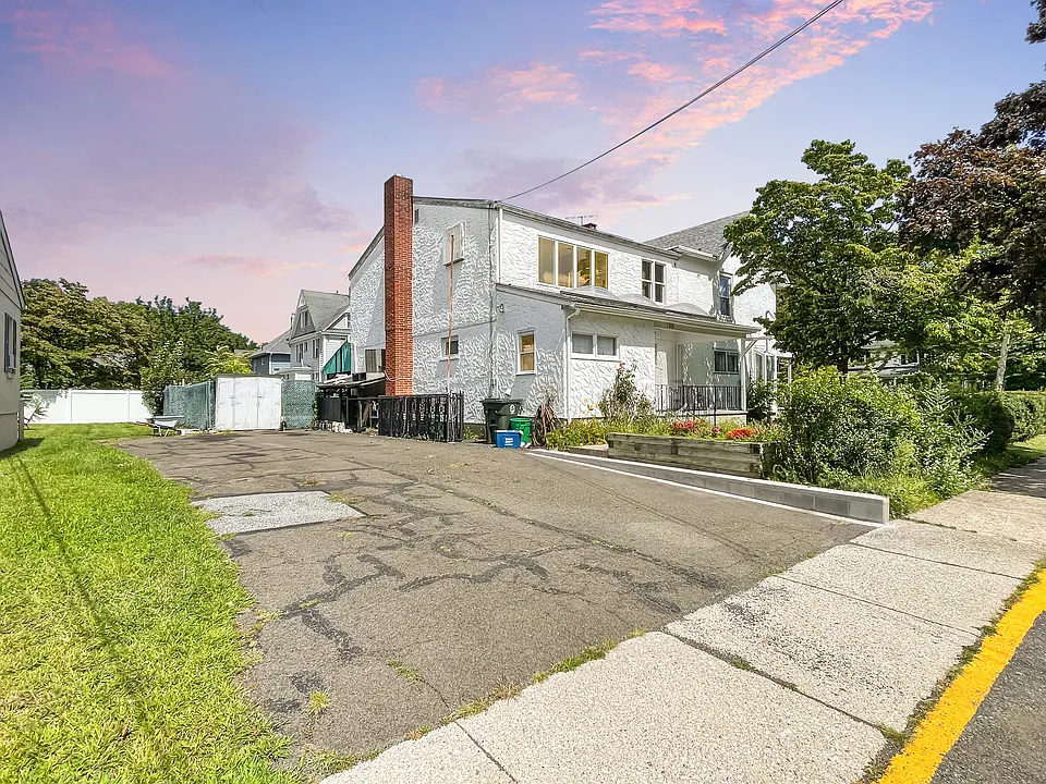 36 5th St