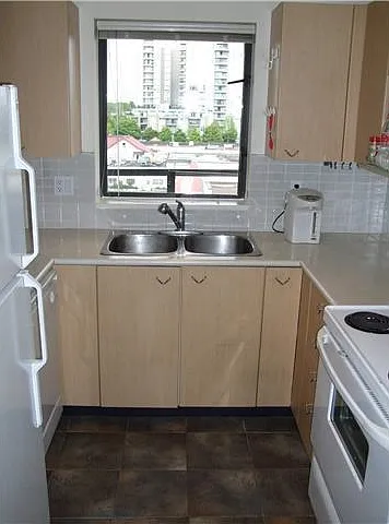8180 Granville Ave #5XX — Photo 5