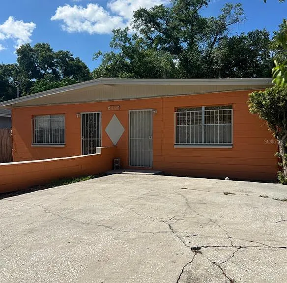 3612 E Osborne Ave #A — Photo 1