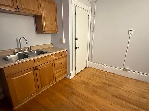 3rd image of 646 Main Rd N #11570925