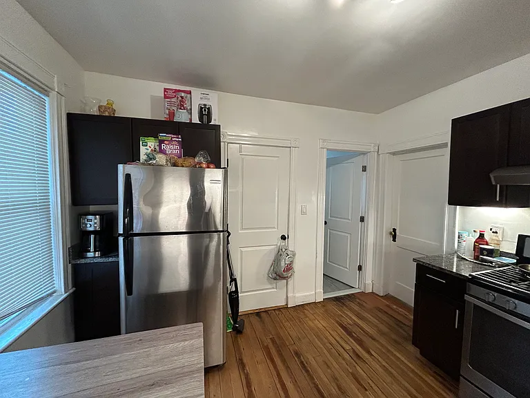 11 Harold St — Photo 4
