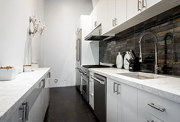 Rented by Nest Seekers International