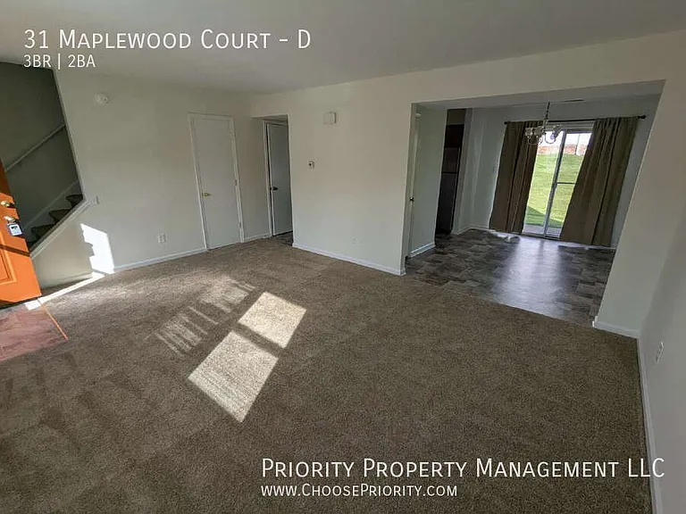 31 Maplewood Ct #D — Photo 3
