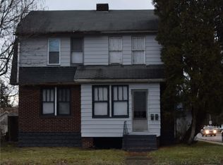 559 Stambaugh Ave, Sharon, PA 16146