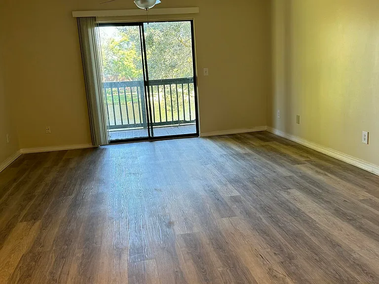 7667 N Wickham Rd #710 — Photo 4