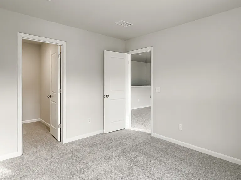 725 Meadowbrook Ln — Photo 30