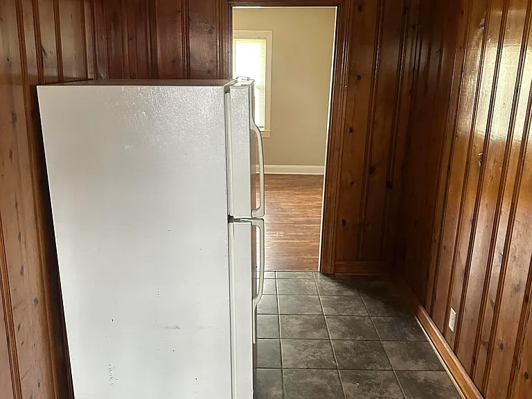135 Willis Ave — Photo 32