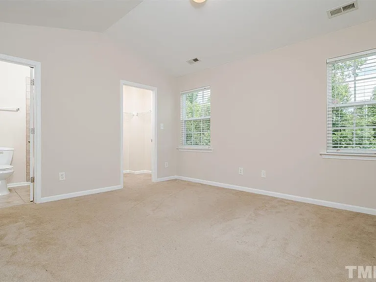 Master bed room