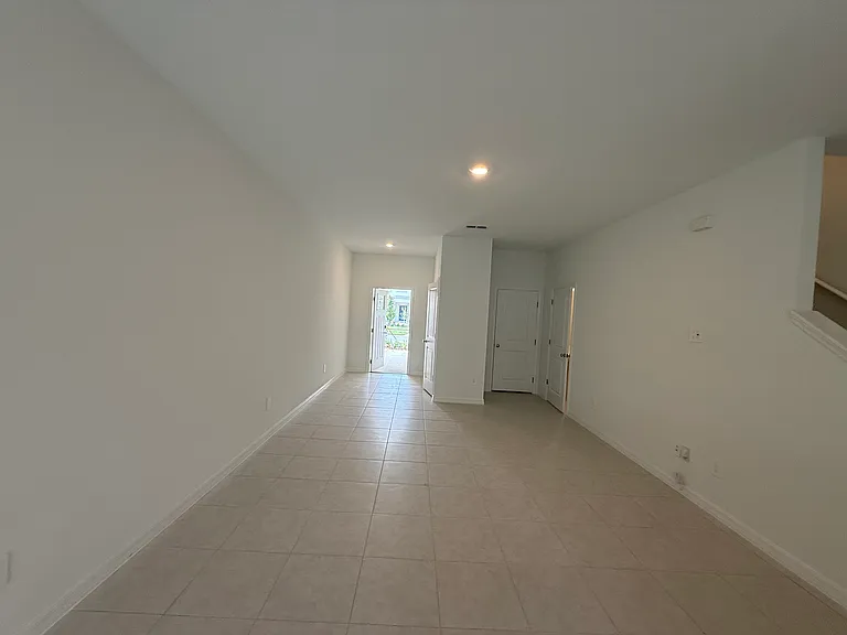 10300 Honey Hammock Way — Photo 6