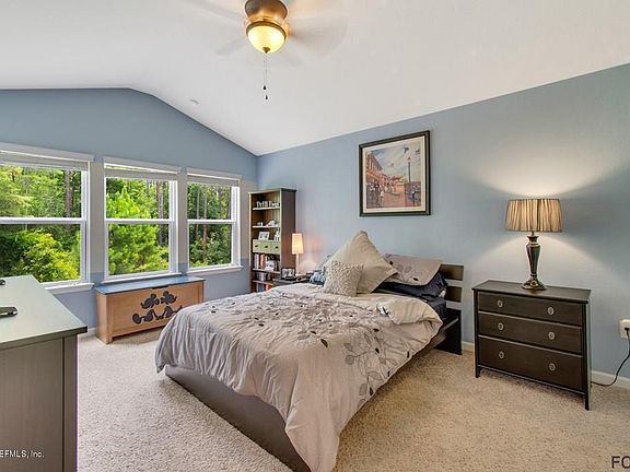 4th image of 6813 Roundleaf Dr