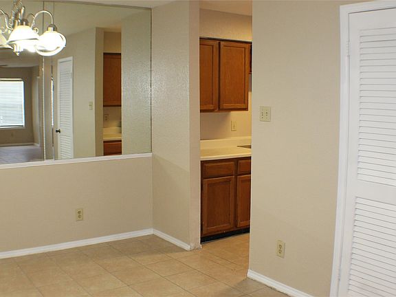 5th image of 9700 Leawood Blvd APT 1713