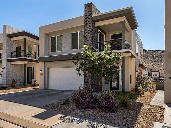 4th image of 839 S Walker Way