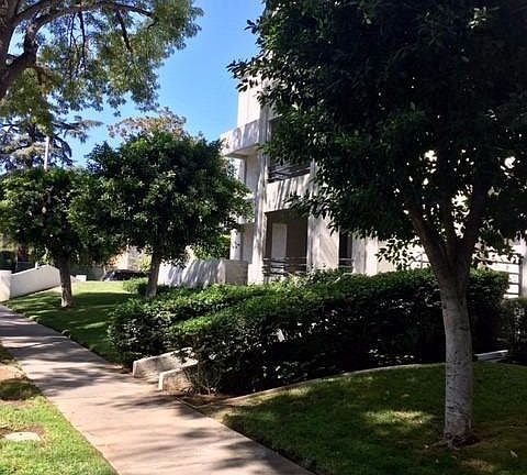 4th image of 300 N El Molino Ave Unit 213