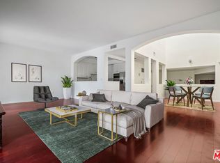 6435 Zumirez Dr APT 15, Malibu, CA 90265