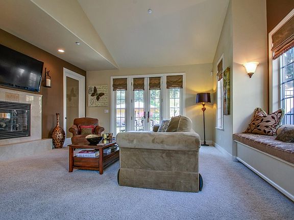 5th image of 2285 Silver Stone St