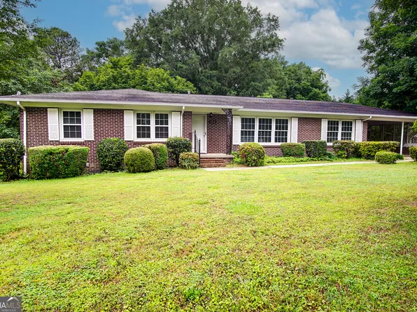 113 Valley Cir, Calhoun, GA 30701