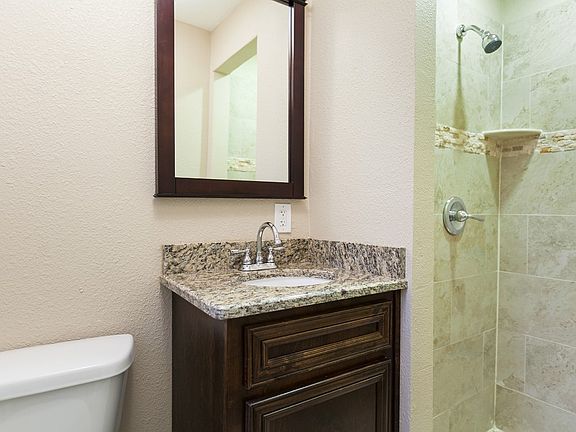 3rd image of 7442 Chula Vista Dr