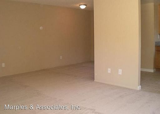 3rd image of 2210-2212 Leland Ct