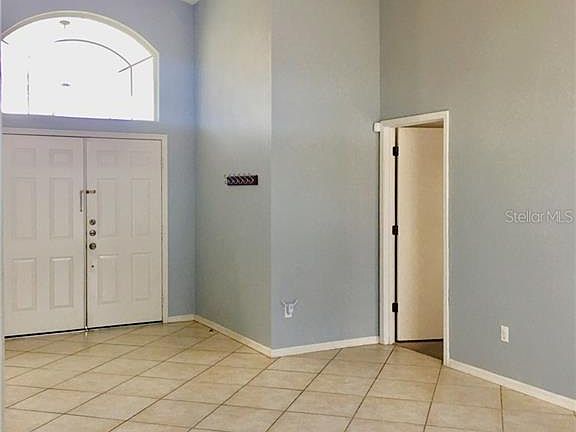 2nd image of 2922 Paddington Way
