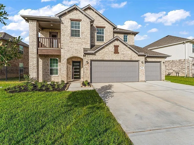550 Long Beach Bay Dr — Photo 1