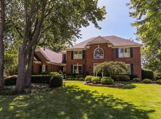 7445 Stonemeadow Ln, Cincinnati, OH 45242