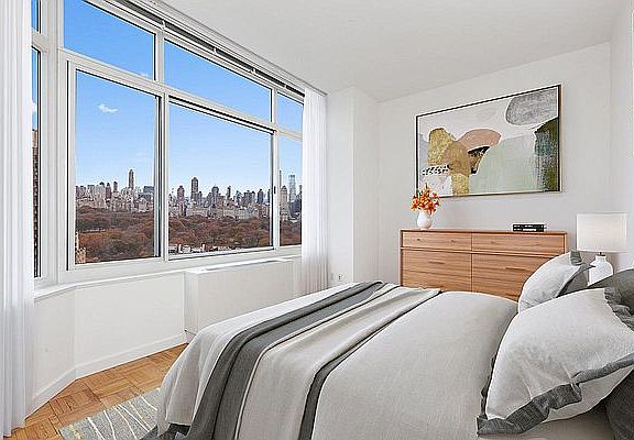 4th image of 1930 Broadway APT 20B