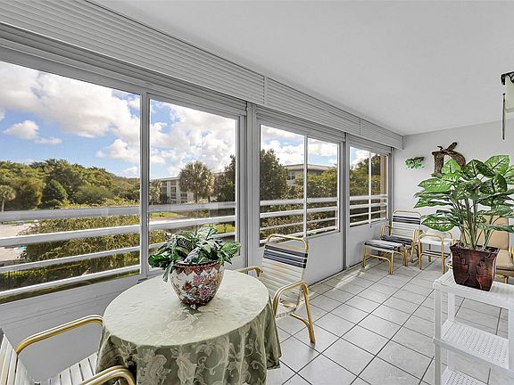 2nd image of 2504 Antigua Terrace #J3