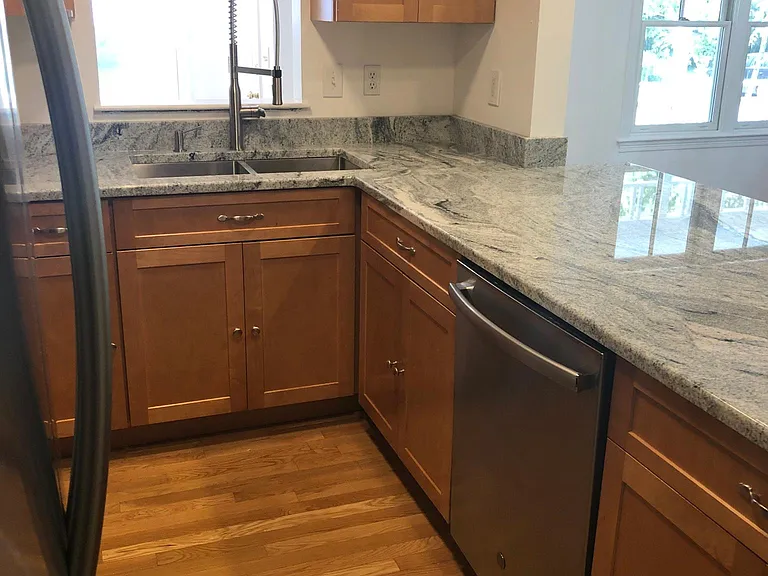 18 Russell Pl — Photo 16