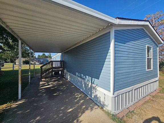 2nd image of 702 Cedar Creek Dr #702C