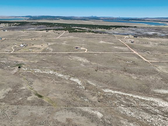 2nd image of 25 Long Horn Rd