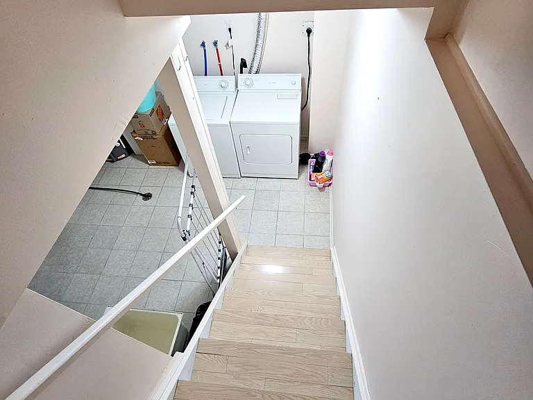 1565 Woodhenge Way — Photo 25