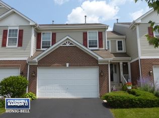 2542 Lorraine Cir, Geneva, IL 60134